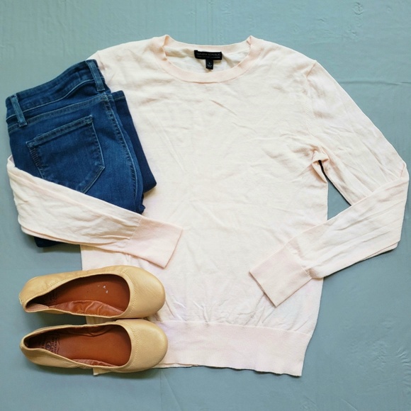 Banana Republic Tops - Banana Republic Cashemere Sweater